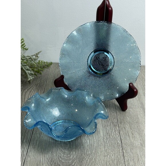 Vintage Blue Ruffled Edge Waffle Bowl & Saucer Colony Glass? - Picture 3 of 10
